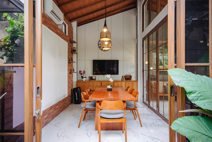MT01 - Meeting Room - Calma Coliving Bintaro at Twospaces